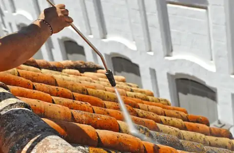 Nettoyage de toitures - Loperhet